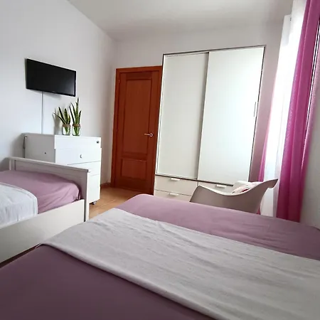 Enola Villa La Oliva