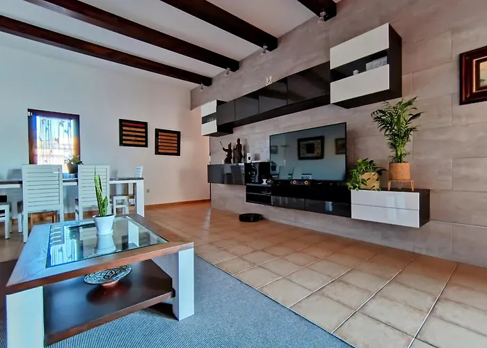 Enola לה אוליבה