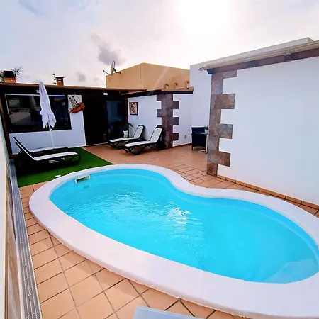 Enola * לה אוליבה